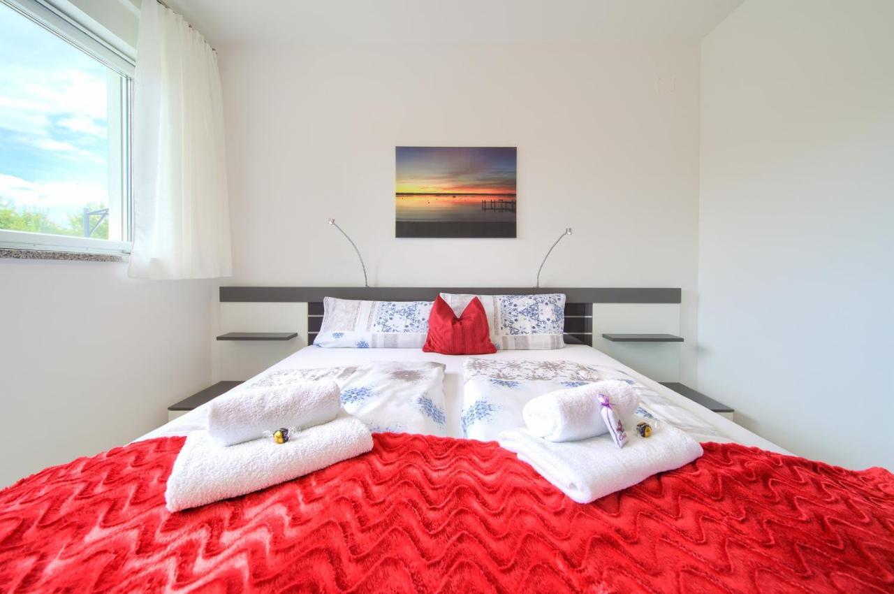 Villa Helines***** Linardići المظهر الخارجي الصورة